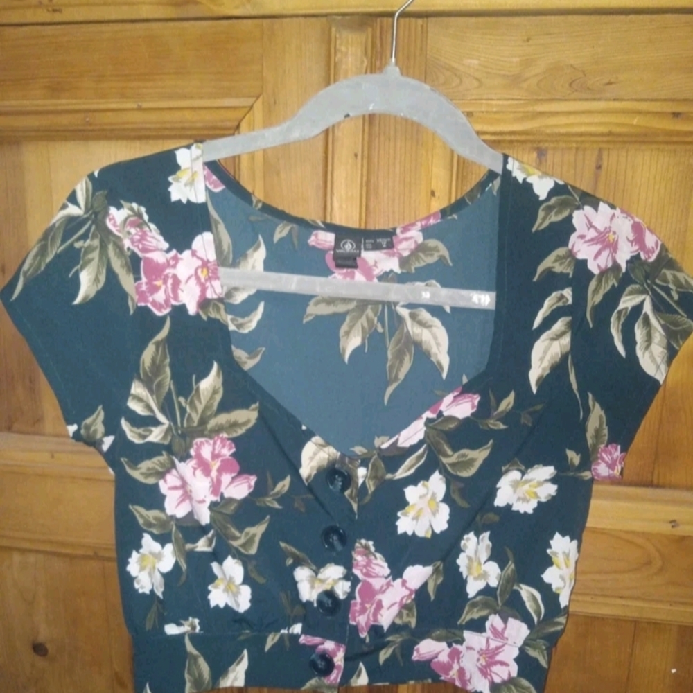 Volcom Green Floral Button-Up Blouse